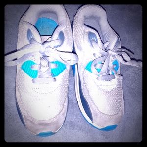 TODDLER NIKE SNEAKERS